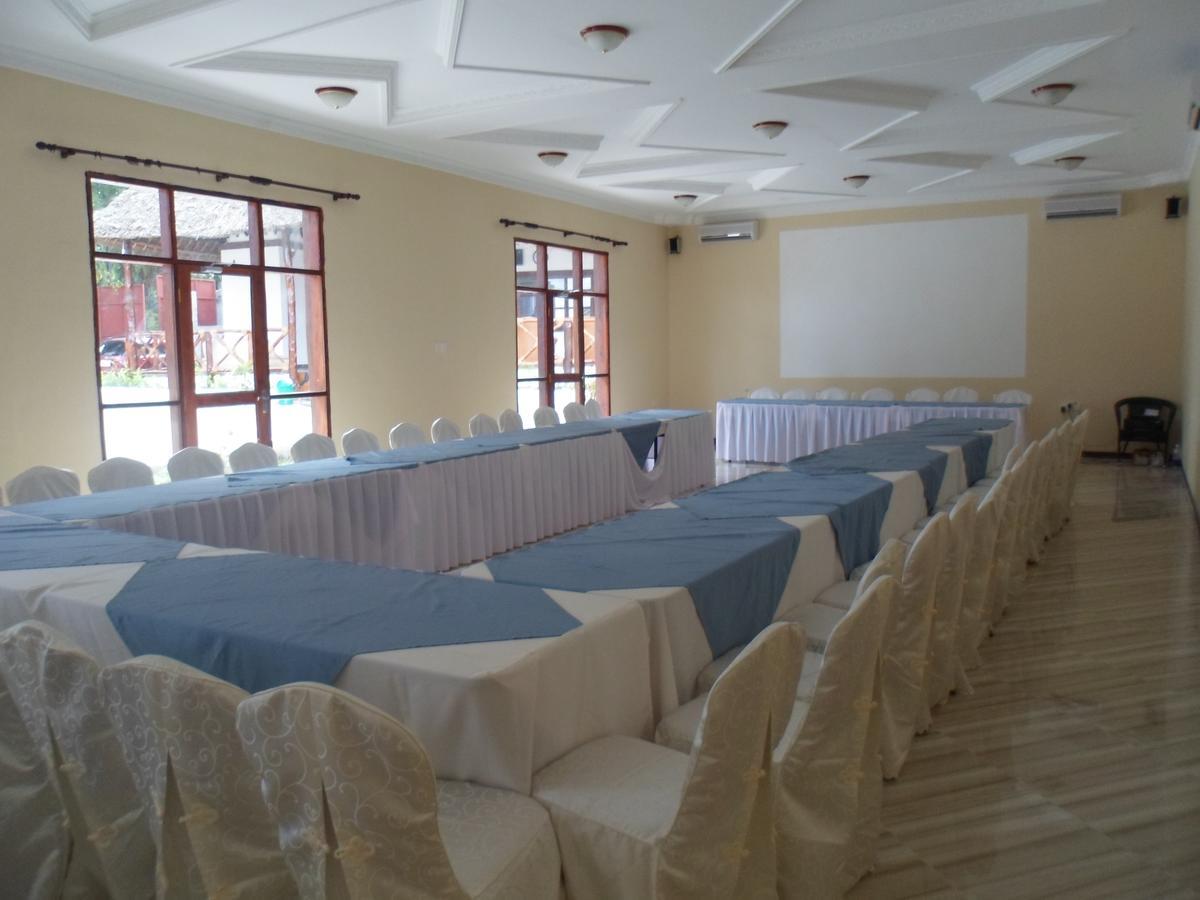 Amaan Ocean Hotel Kihinani Bububu Екстер'єр фото