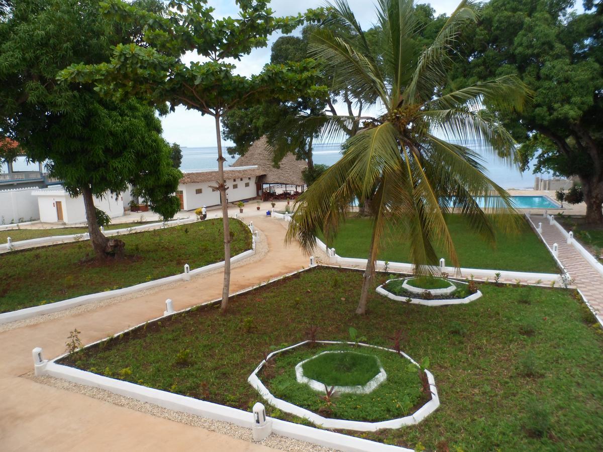 Amaan Ocean Hotel Kihinani Bububu Екстер'єр фото