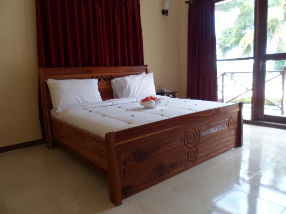 Amaan Ocean Hotel Kihinani Bububu Екстер'єр фото