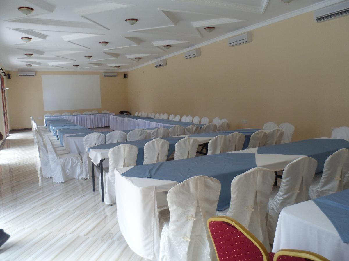 Amaan Ocean Hotel Kihinani Bububu Екстер'єр фото