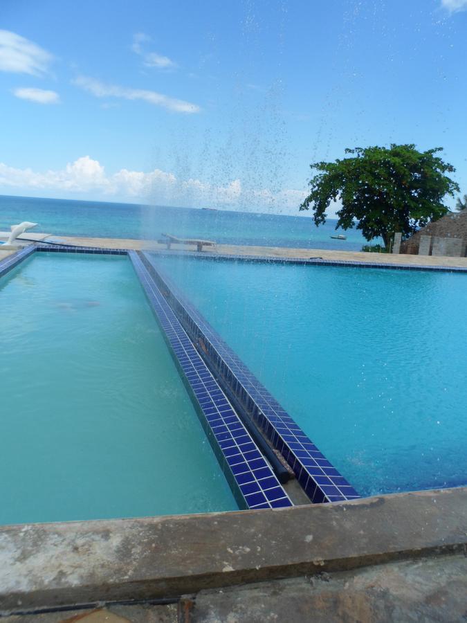Amaan Ocean Hotel Kihinani Bububu Екстер'єр фото