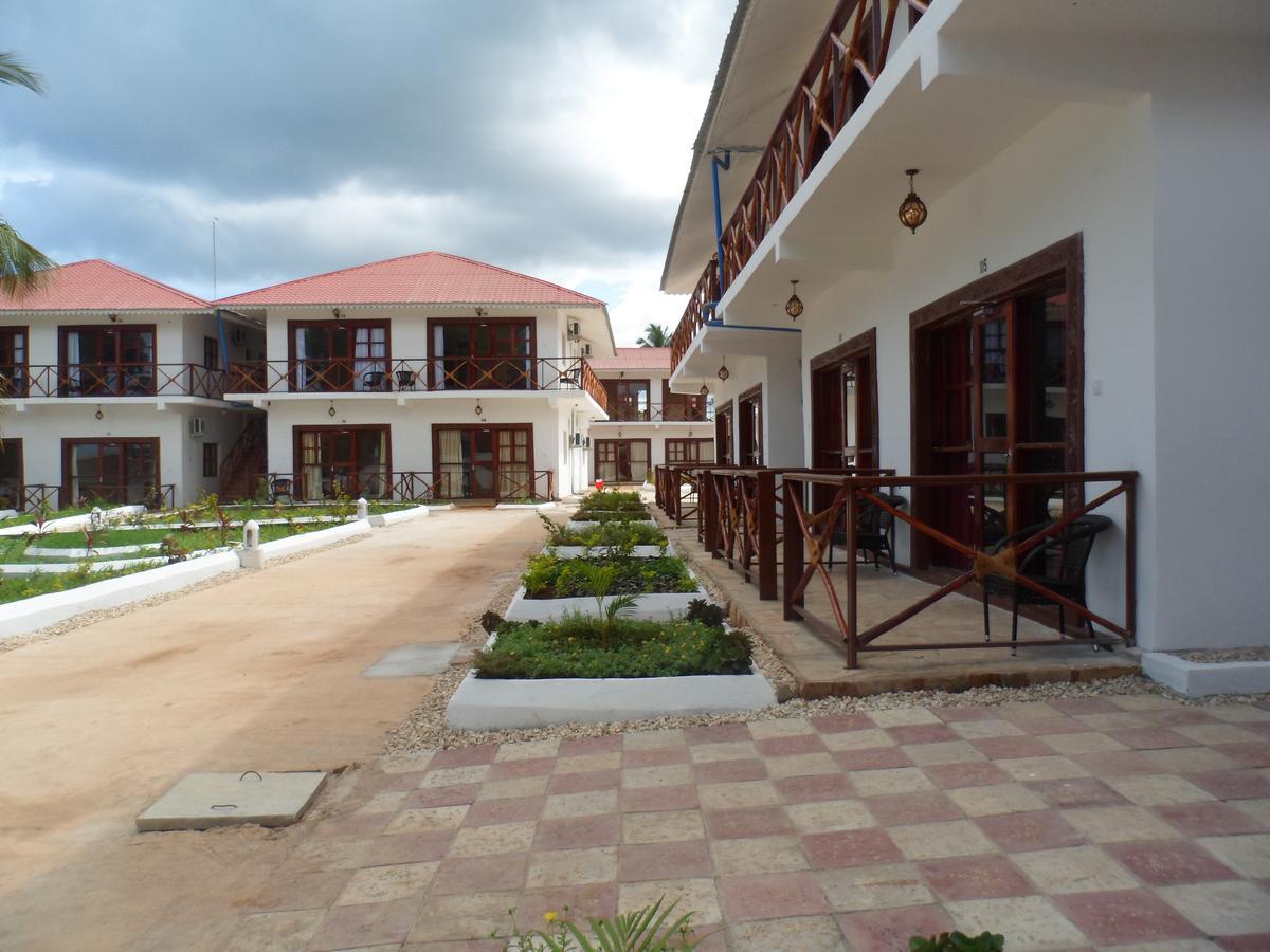 Amaan Ocean Hotel Kihinani Bububu Екстер'єр фото