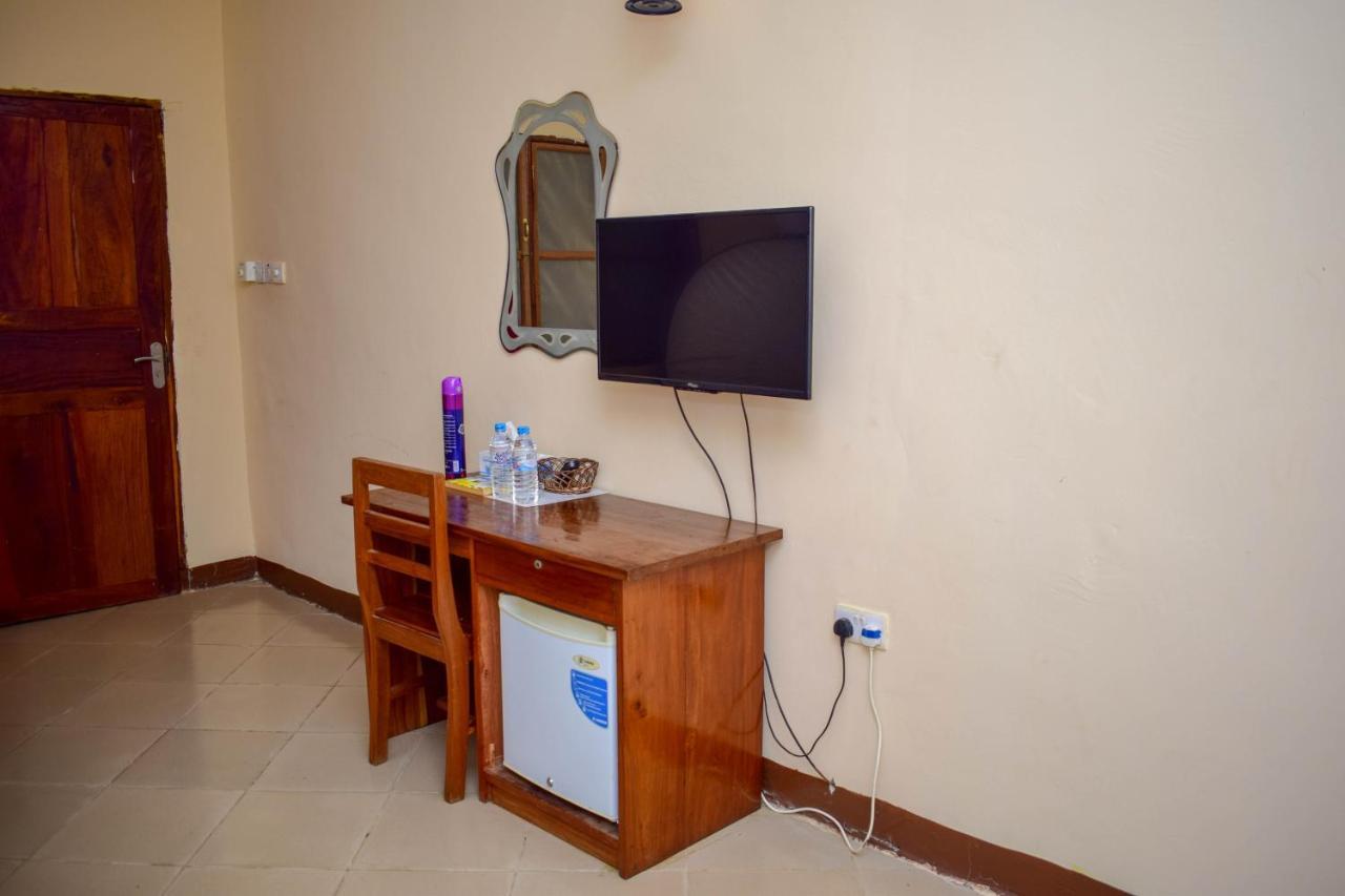 Amaan Ocean Hotel Kihinani Bububu Екстер'єр фото