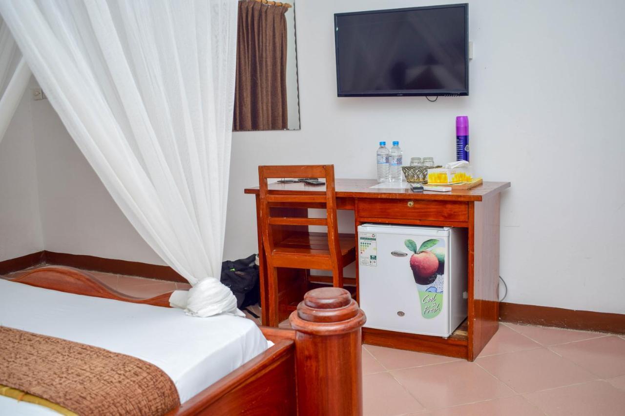 Amaan Ocean Hotel Kihinani Bububu Екстер'єр фото