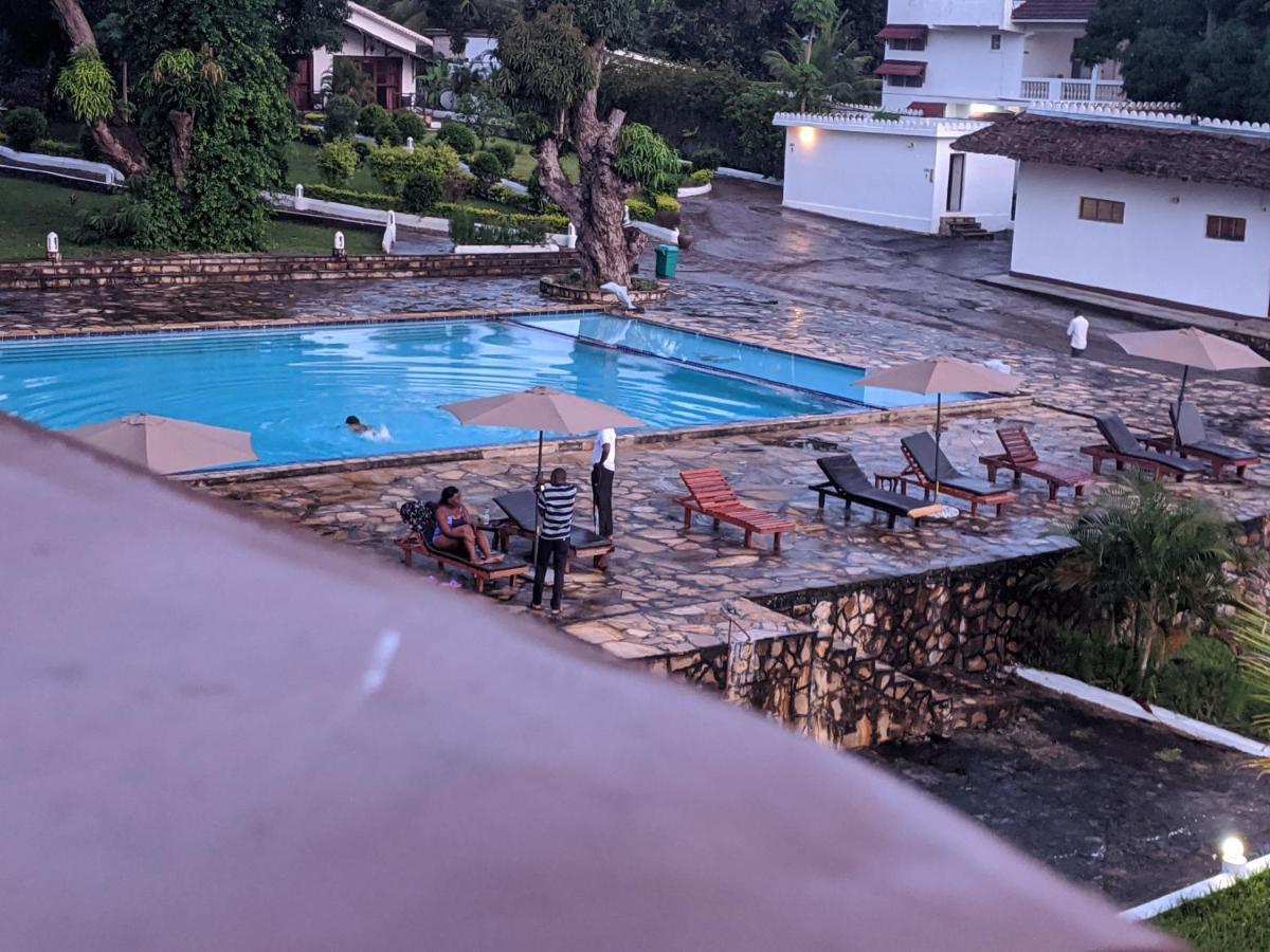 Amaan Ocean Hotel Kihinani Bububu Екстер'єр фото